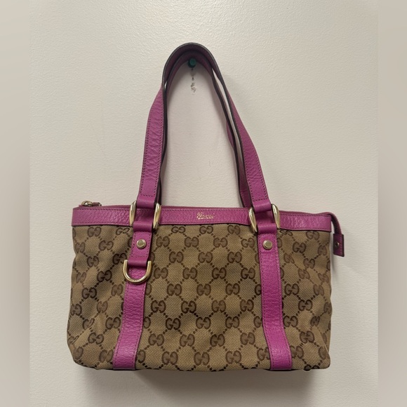 Gucci Shoulder Bag